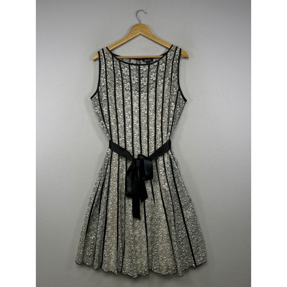 Classic SLNY Womens 14 Ivory Black Lace Striped Fit & Flare Cocktail Dress